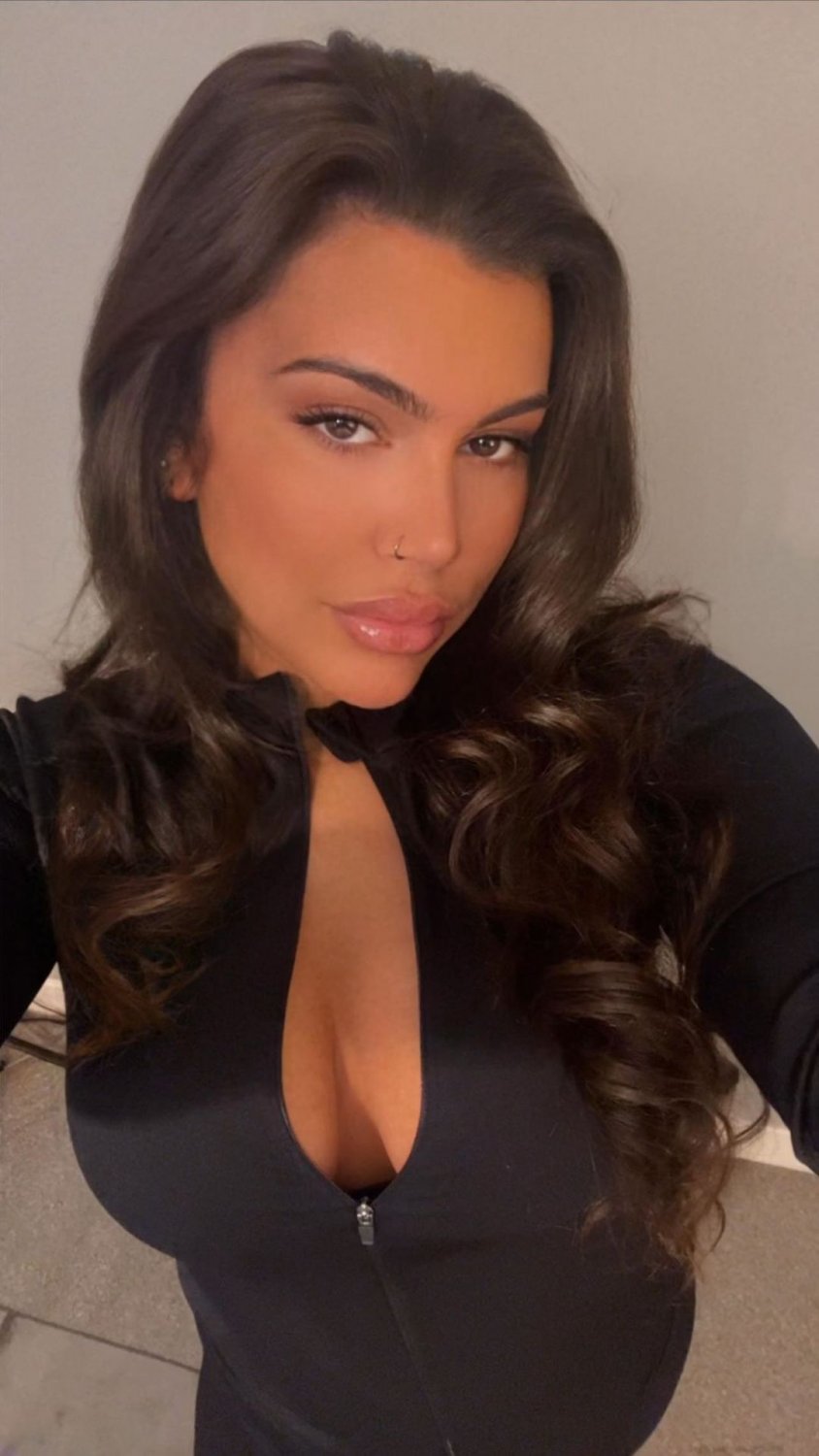 Leah slutty thick pawg uk chav leaked exposed model riding dildo #kKLAff4L