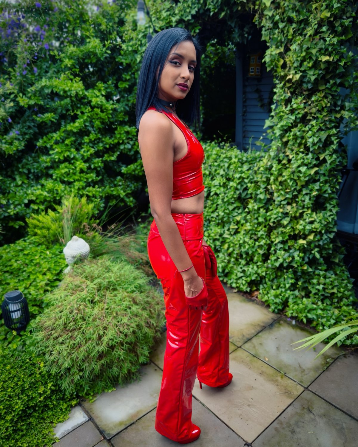 Sexy Indian girl in PVC #wbbNxSci