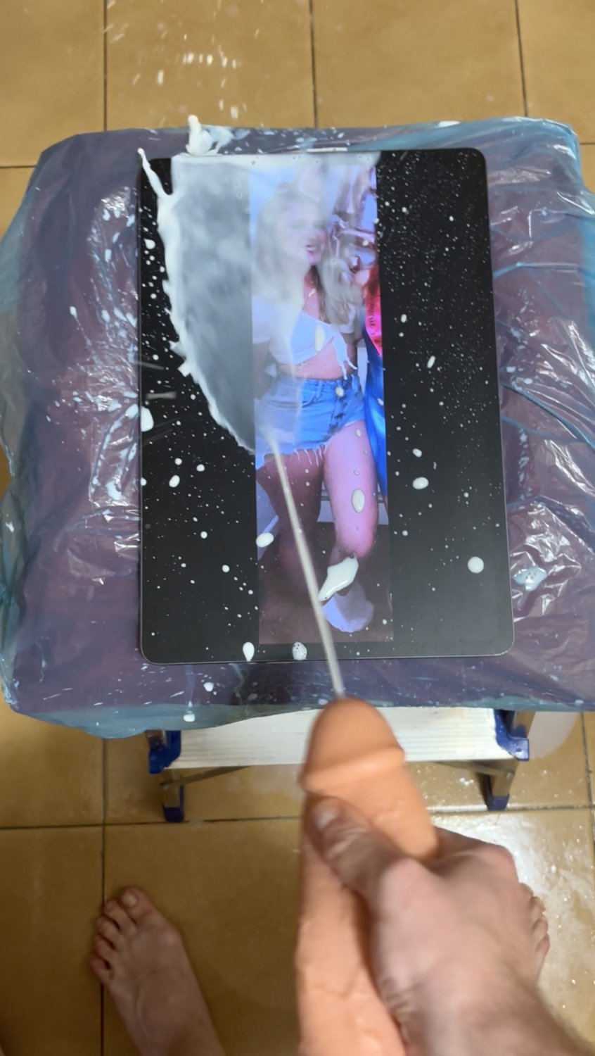 Sexy blonde cum splash (fake cock) (request) #2vFuYQkV